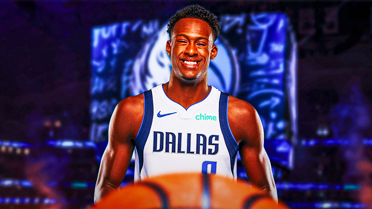 Olivier-Maxence Prosper in a Mavs jersey.