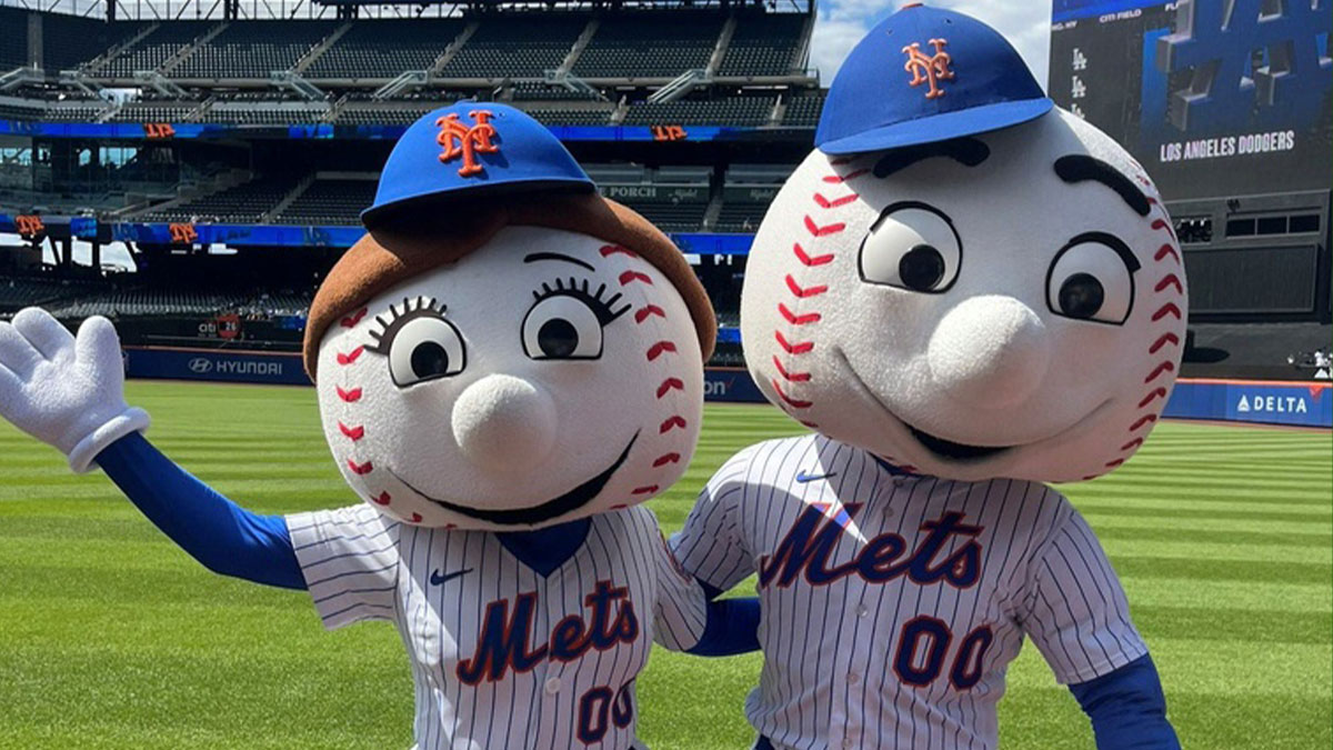 David Ortiz pisses Mr. Met off after flirting with Mrs. Met | Yardbarker