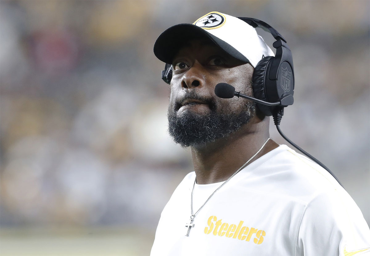 Pittsburgh Steelers head coach Mike Tomlin looks on against the Dallas Cowboys during the third quarter at Acrisure Stadium. Dallas won 20-17.