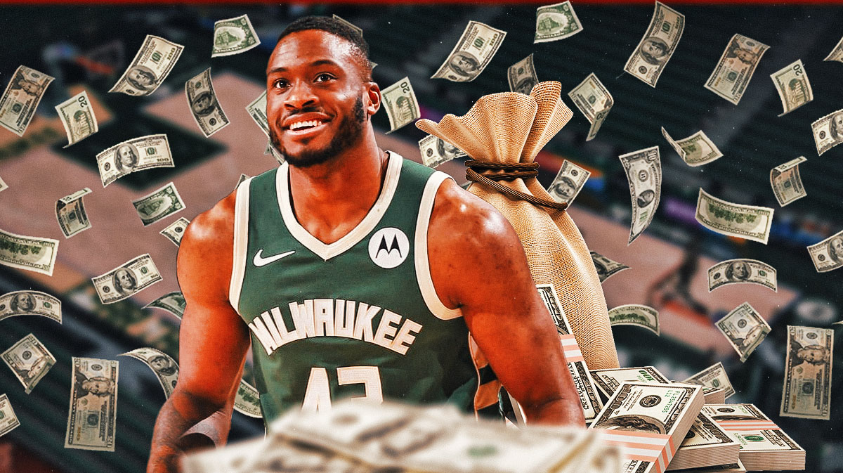 Bucks Thanasis Antetokounmpo with money
