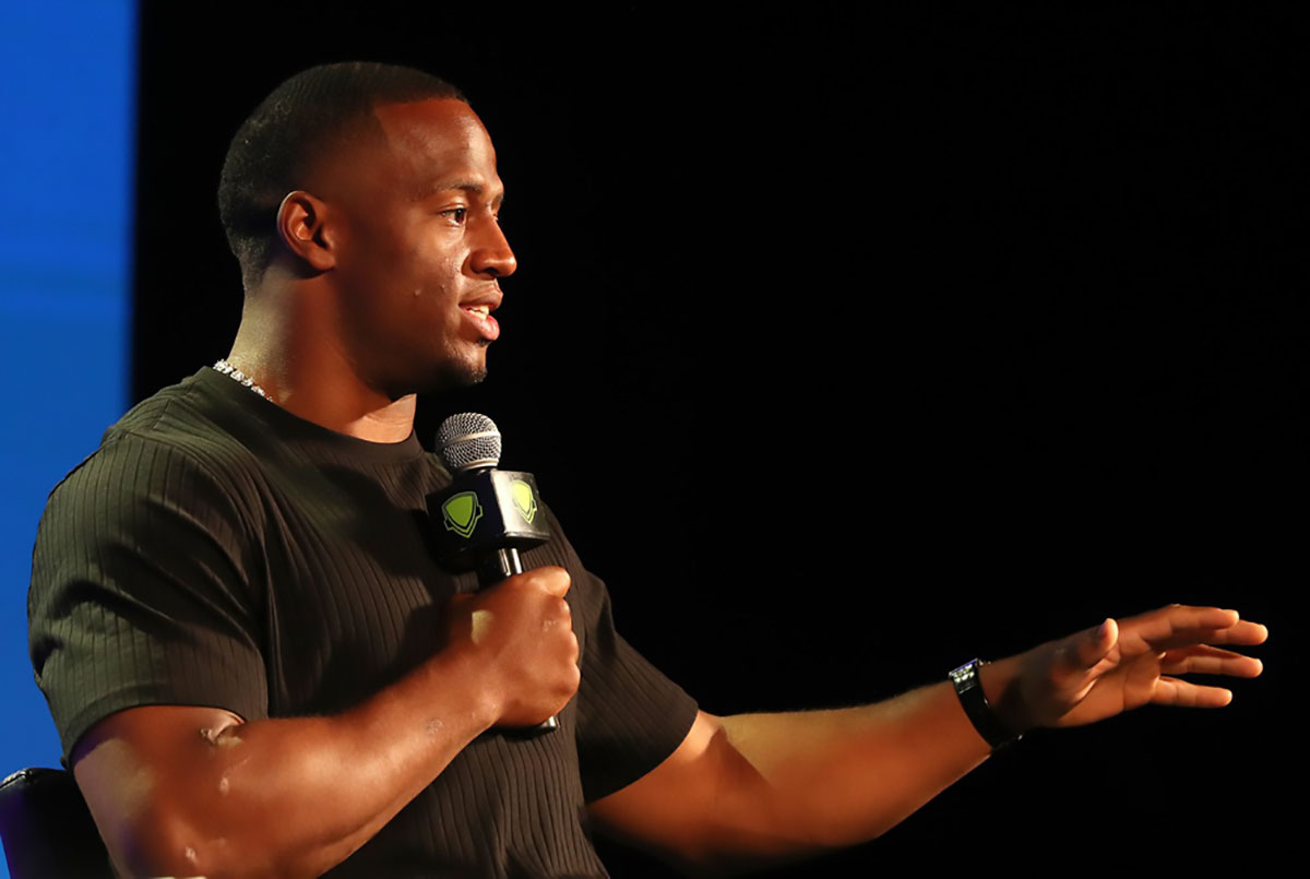 Cleveland Brown Running back Nick Chubb talks to the athletes attending The 2024 Greater Akron-Canton High School Sports Awards