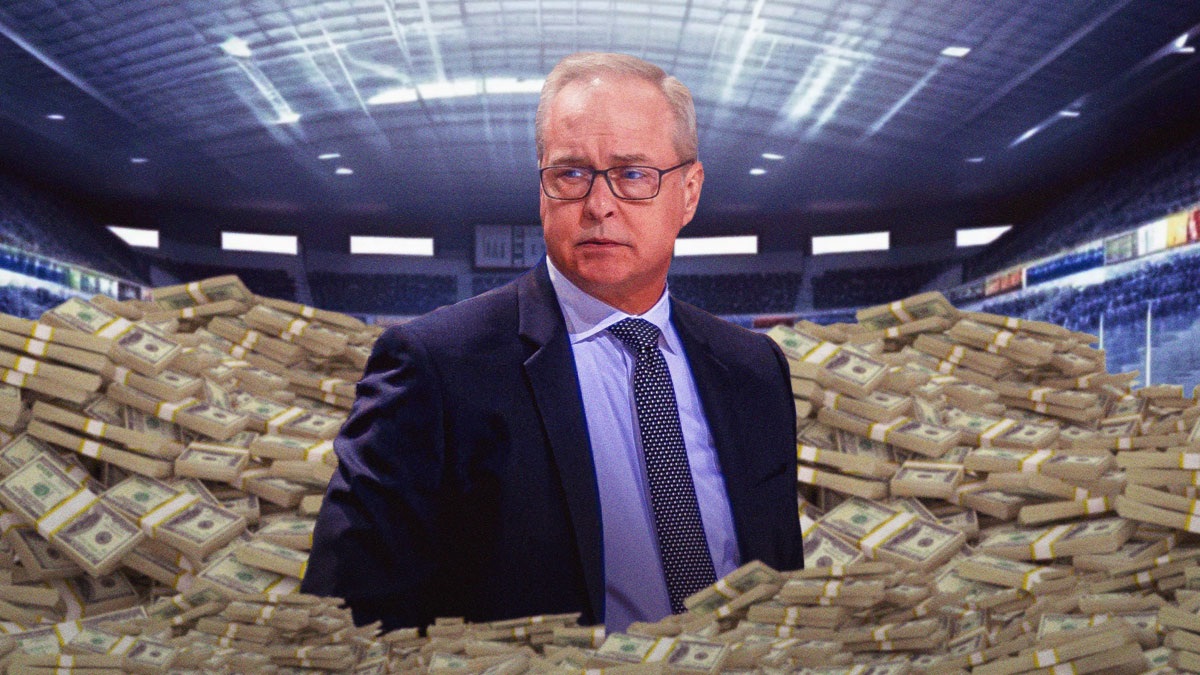 Panthers head coach Paul Maurice on a pile of money