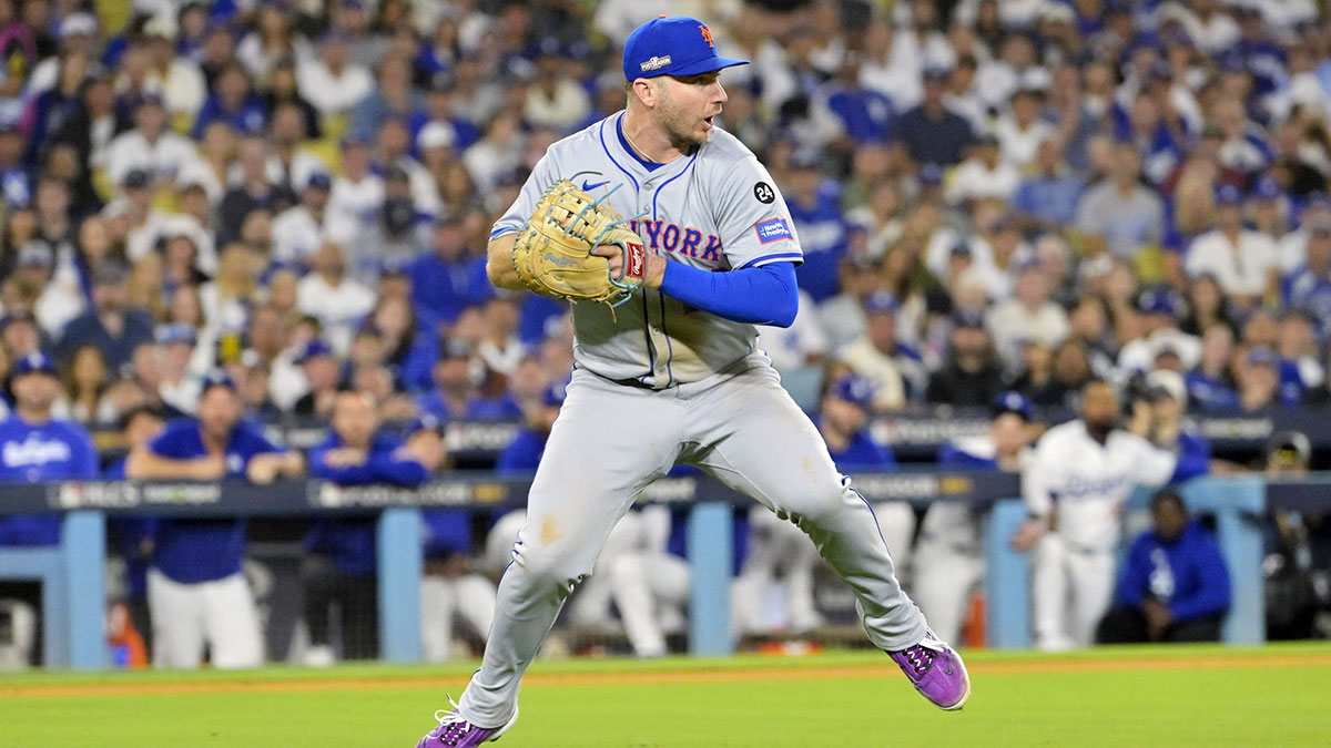 New York Mets first baseman Pete Alonso (20) fields the ball hit by Los Angeles Dodgers second baseman Chris Taylor (not pictured) in the sixth inning during game six of the NLCS for the 2024 MLB playoffs at Dodger Stadium.