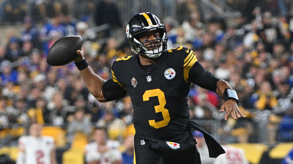 Pittsburgh Steelers quarterback Russell Wilson (3) throws a pass against the New York Giants during the first quarter at Acrisure Stadium.