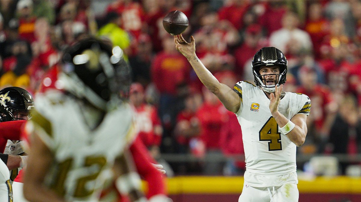 New Orleans Saints quarterback Derek Carr (4) throws a pass during the second half against the Kansas City Chiefs at GEHA Field at Arrowhead Stadium.