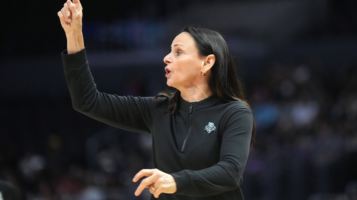 New York Liberty coach Sandy Brondello reacts against the LA Sparks in the first half at Crypto.com Arena.