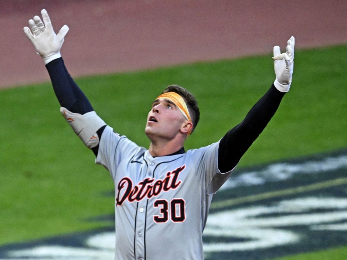 Tigers-Kerry-Carpenter-celebrates-after-hitting-home-run.jpg?resize=1200,900
