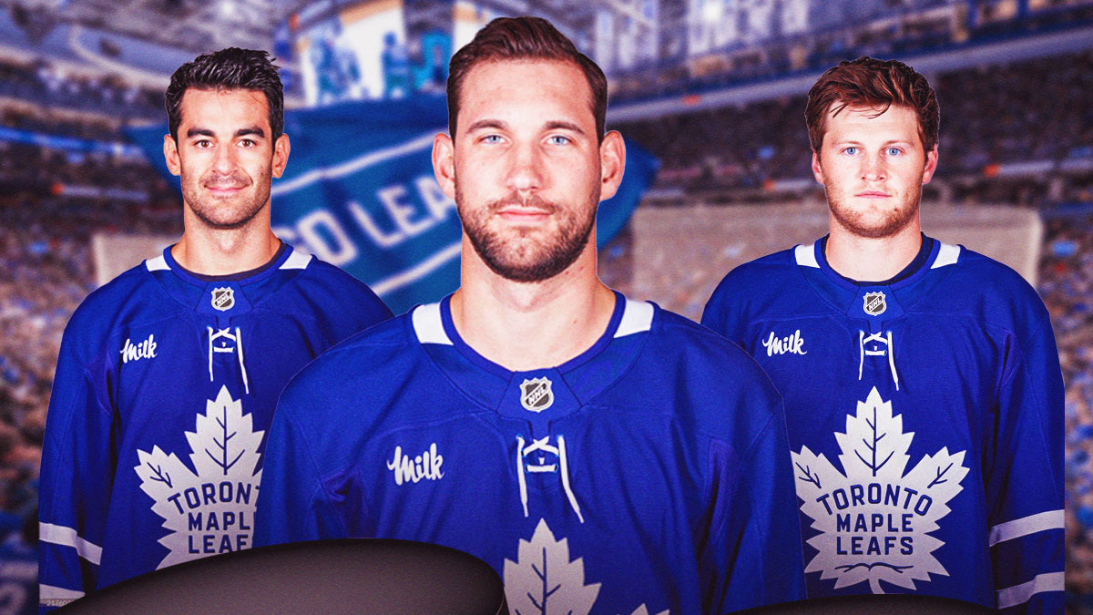 Maple Leafs goaltender Anthony Stolarz and his teammates