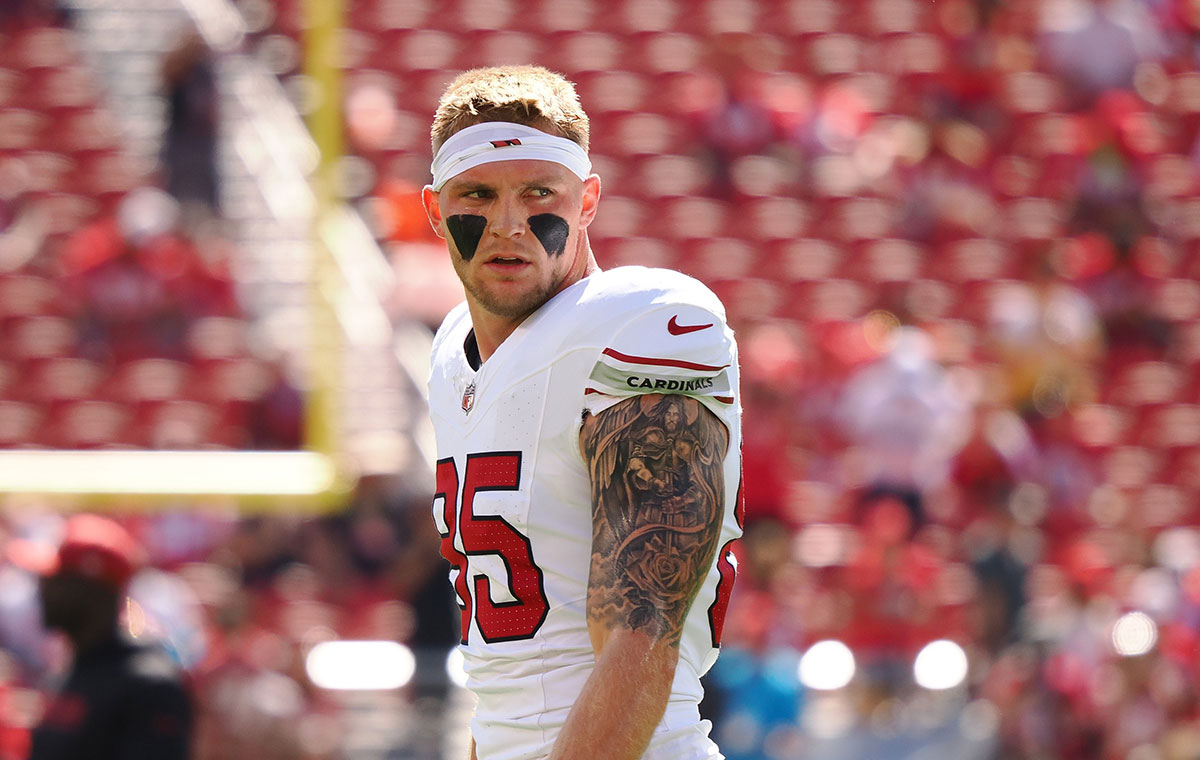 Arizona Cardinals tight end Trey McBride (85) before the game against the San Francisco 49ers at Levi's Stadium