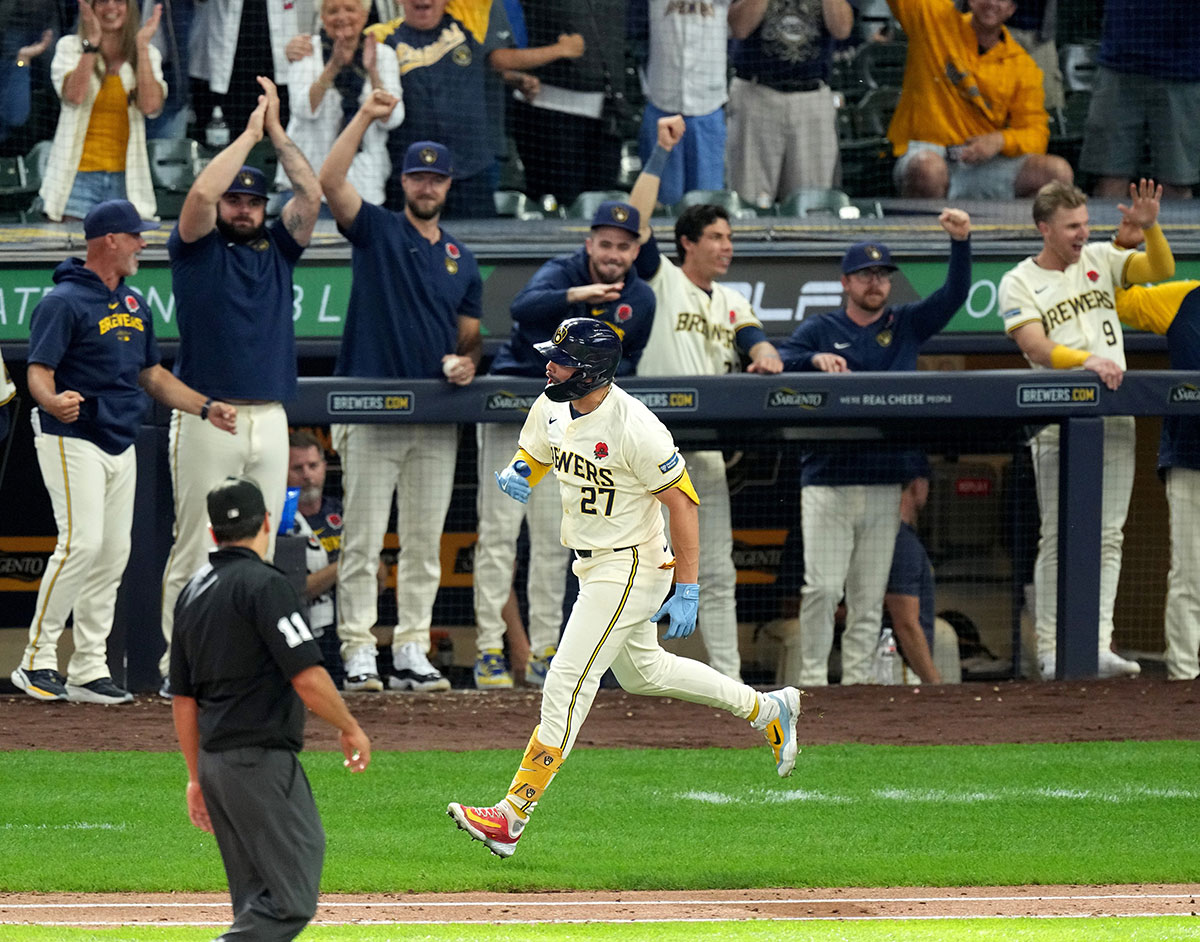 Willy Adames Brewers Running Basics