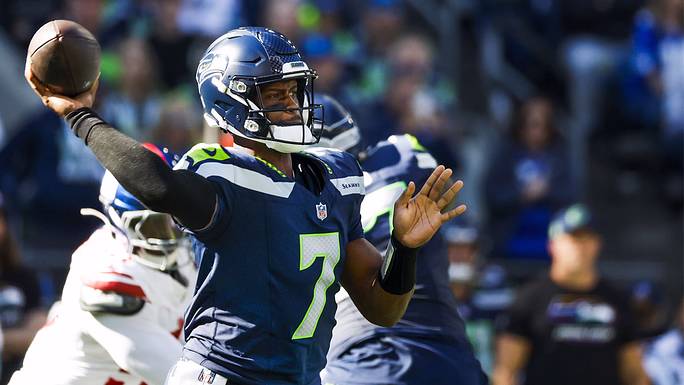Seattle Seahawks quarterback Geno Smith (7) passes against the New York Giants during the second quarter at Lumen Field.