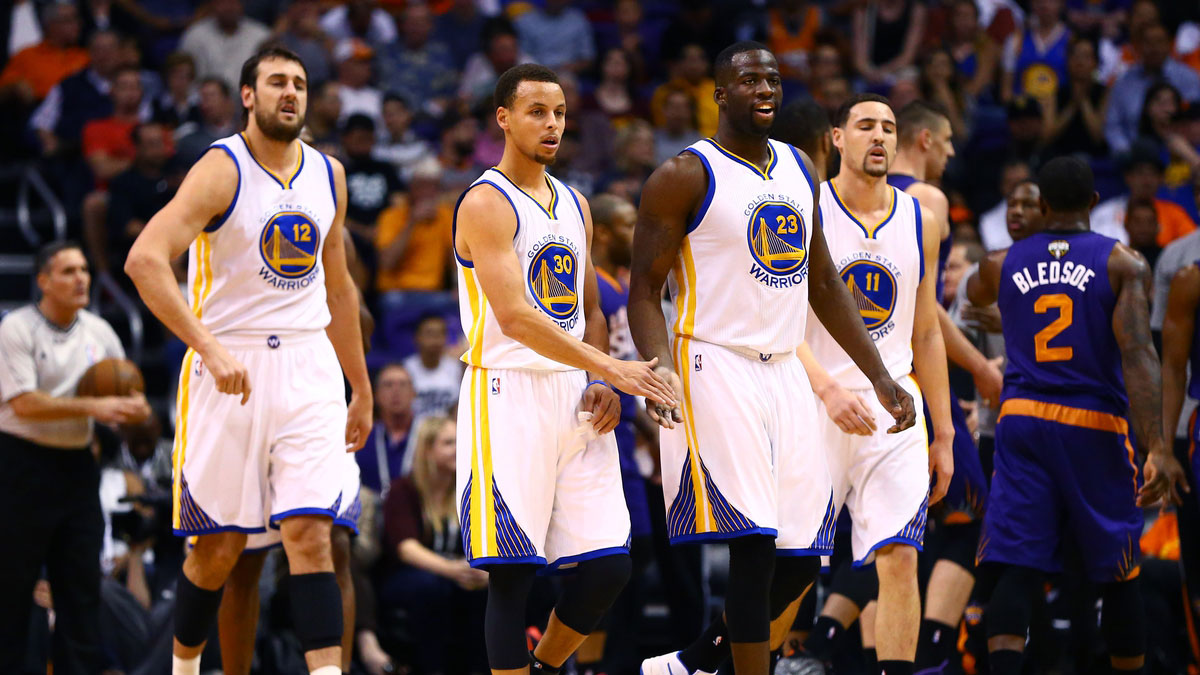 2015-16 Golden State Warriors longest unbeaten streak in NBA history Stephen Curry, Klay Thompson, Draymond Green.