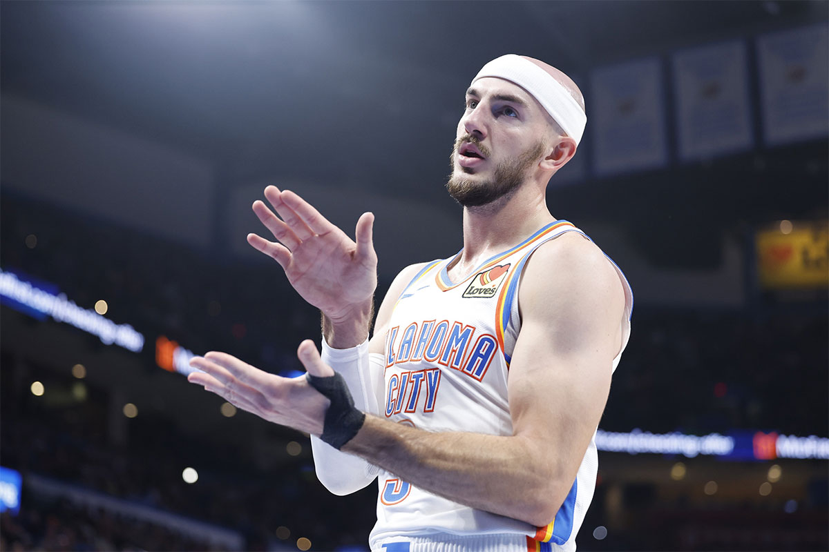 Oklahoma City Thunder Guard Alex Caruso (9) reacts after the game against Blazers Portland Trail during the second quarter in Center Paicom.