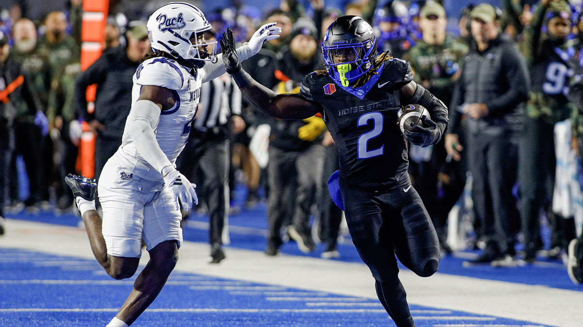 Ashton Jeanty hit a new rushing milestone Saturday during his pursuit of the Heisman Trophy.