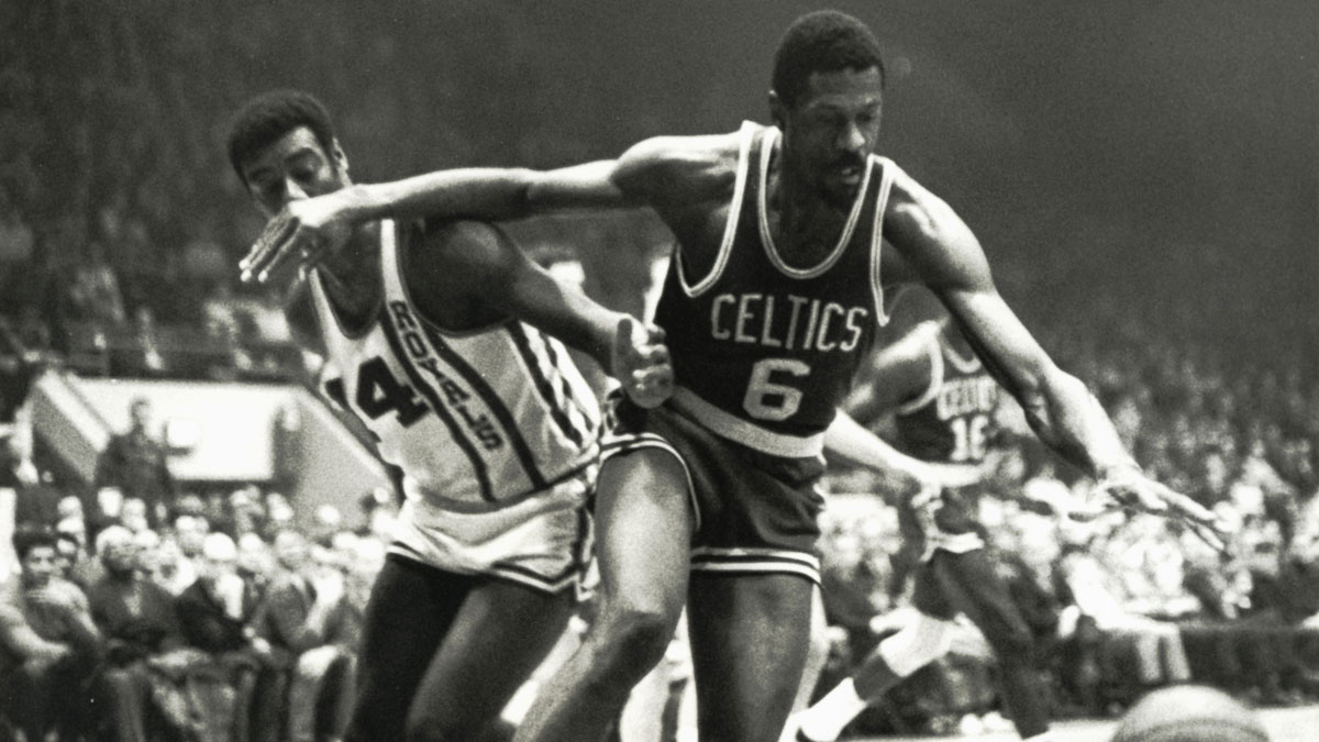 Bill Russell Celtics guarded by Oscar Robertson