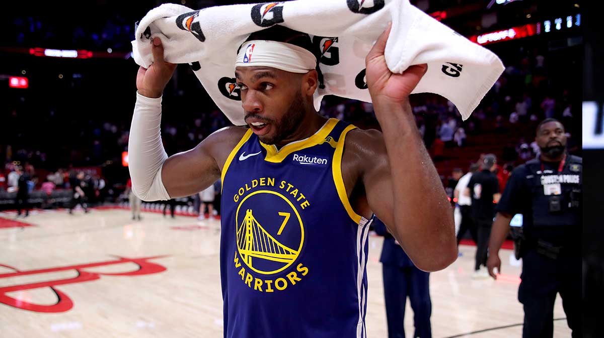 Gold State Warriors Guard Buddy Field (7) leaves the court after playing Houston rockets in the Toyota Center.