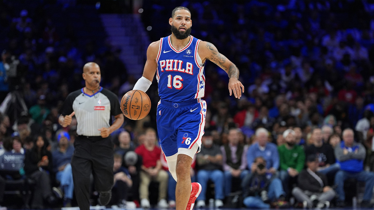  Philadelphia 76ers forward Caleb Martin (16) controls the ball against the Cleveland Cavaliers in the first quarter at Wells Fargo Center.