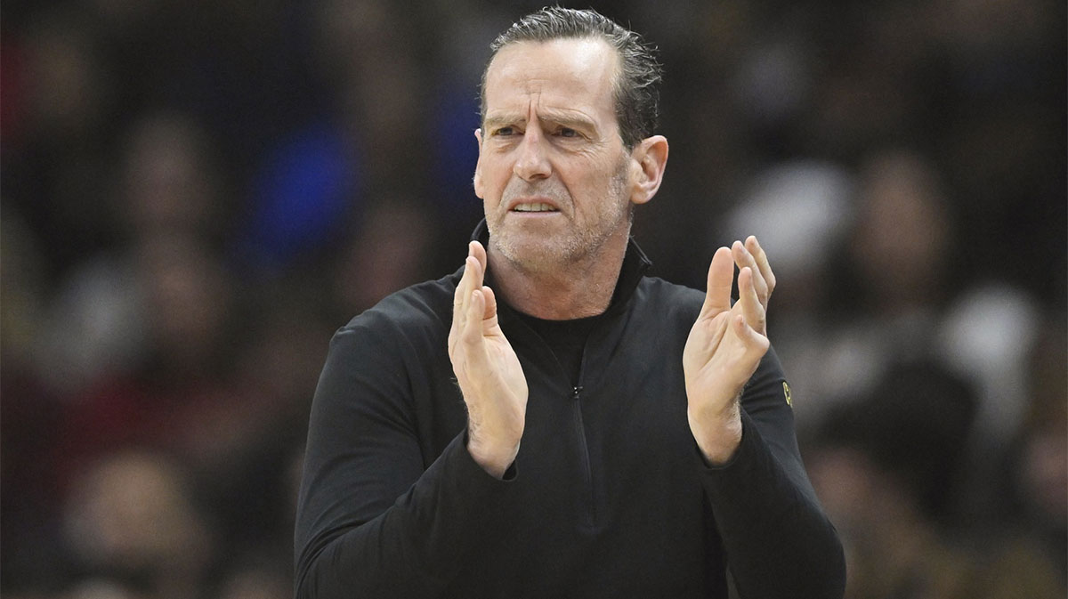  Cleveland Cavaliers head coach Kenny Atkinson reacts in the first quarter against the Atlanta Hawks at Rocket Mortgage FieldHouse.