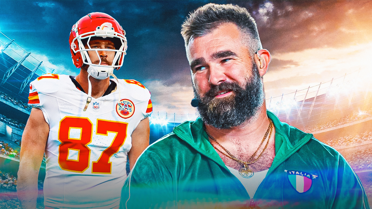 Chiefs' Travis Kelce next to Eagles' Jason Kelce