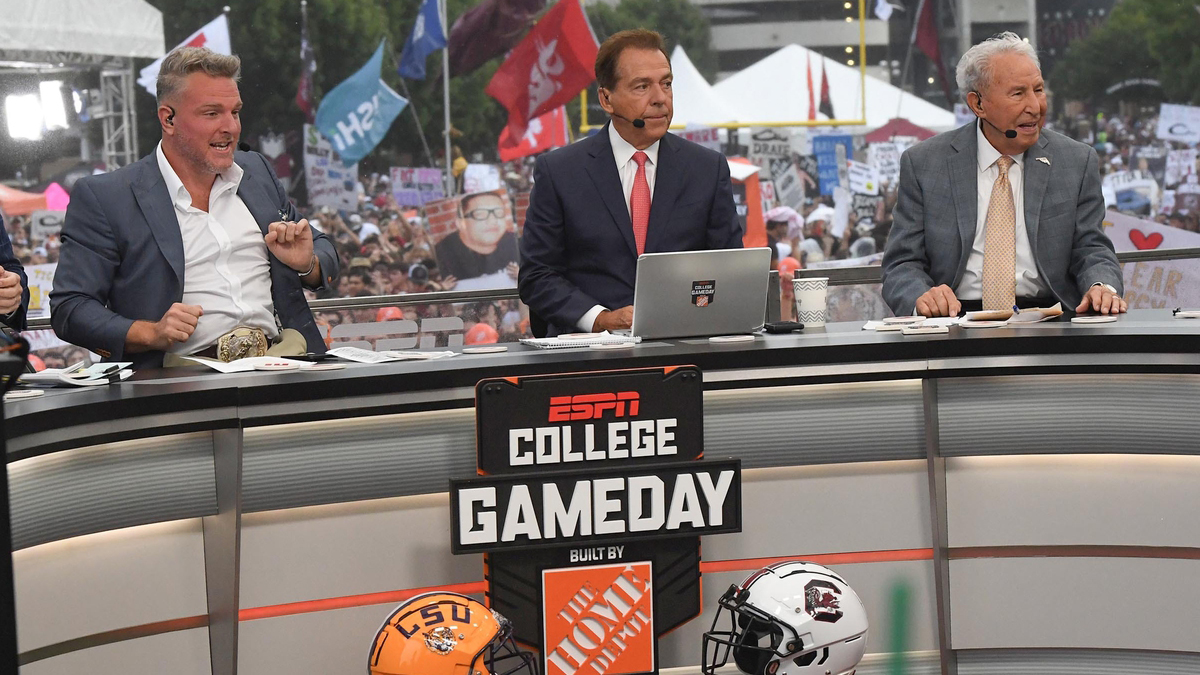 College GameDay gives Shane Gillis guest picker honor