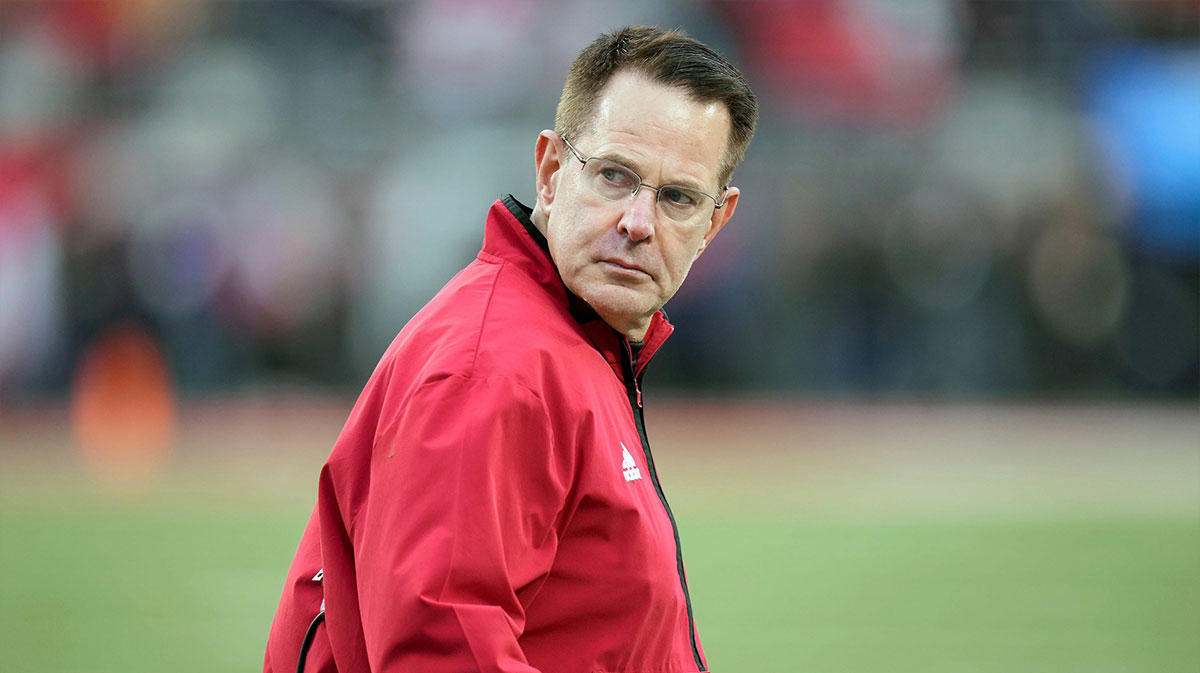 Indiana Hoosiers head coach Curt Cignetti walks towards the sideline after a time out against Ohio State Buckeyes in the fourth quarter during the football game