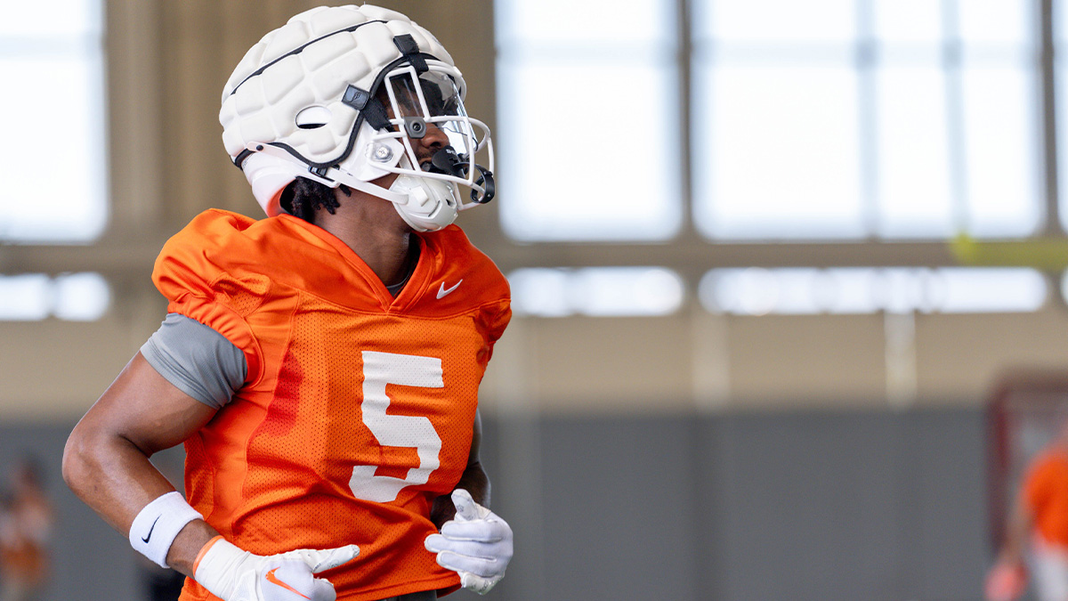 Da'Wain Lofton (5) runs drills during an Oklahoma State football practice in Stillwater, Okla., on Wednesday, July 31, 2024.