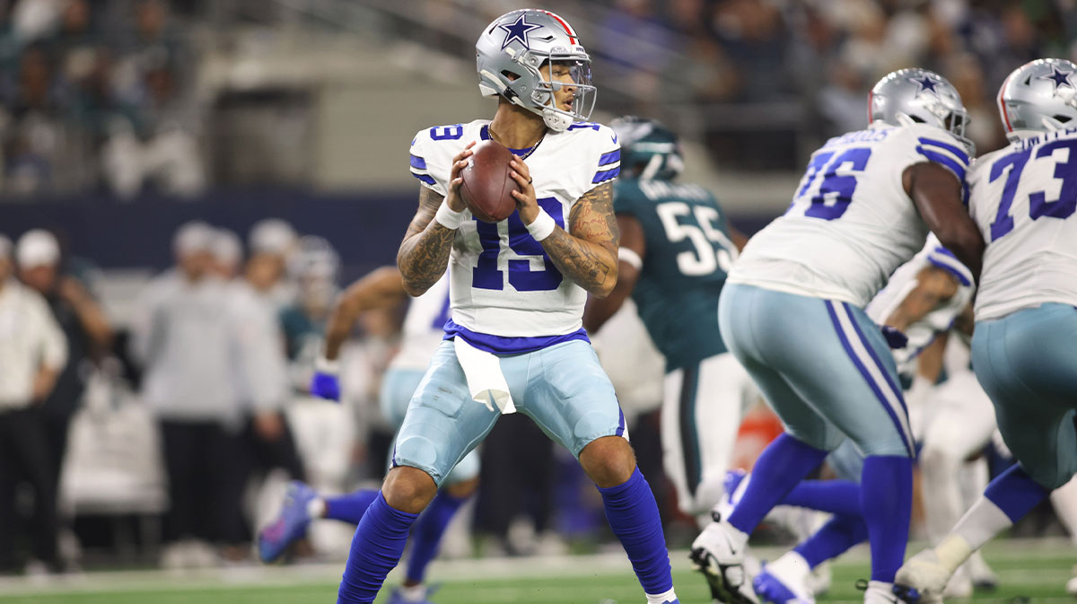 Dallas Cowboys quarterback Trey Lance (19) throws a pass against the Philadelphia Eagles in the fourth quarter at AT&T Stadium. 