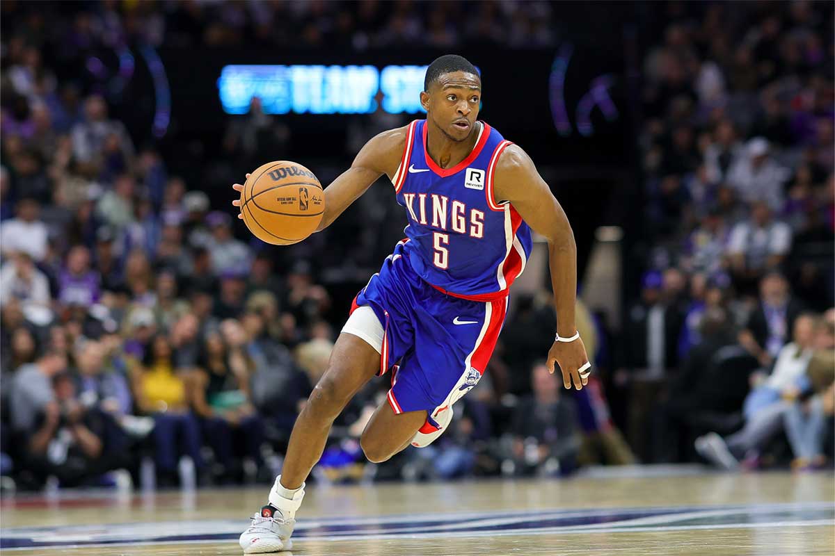 De'Aaron Fox gets hit with a reality check from Gilbert Arenas