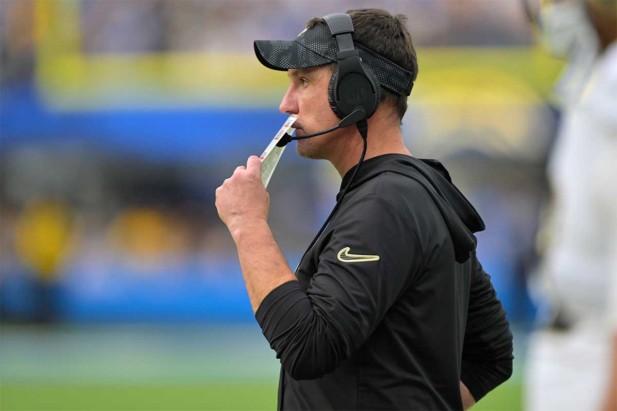 New Orleans Saints head coach Dennis Allen on the sidelines in the second half against the Los Angeles Chargers at SoFi Stadium.