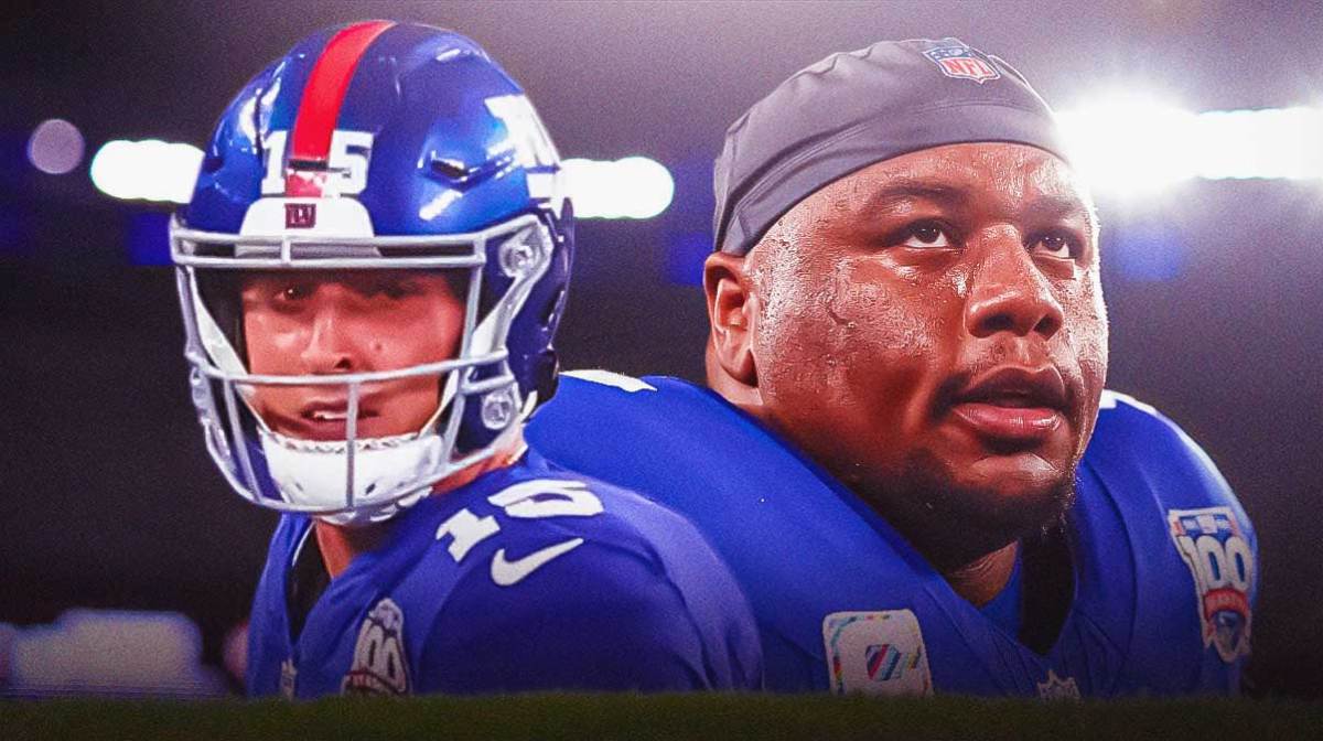 Dexter Lawrence beside Tommy DeVito