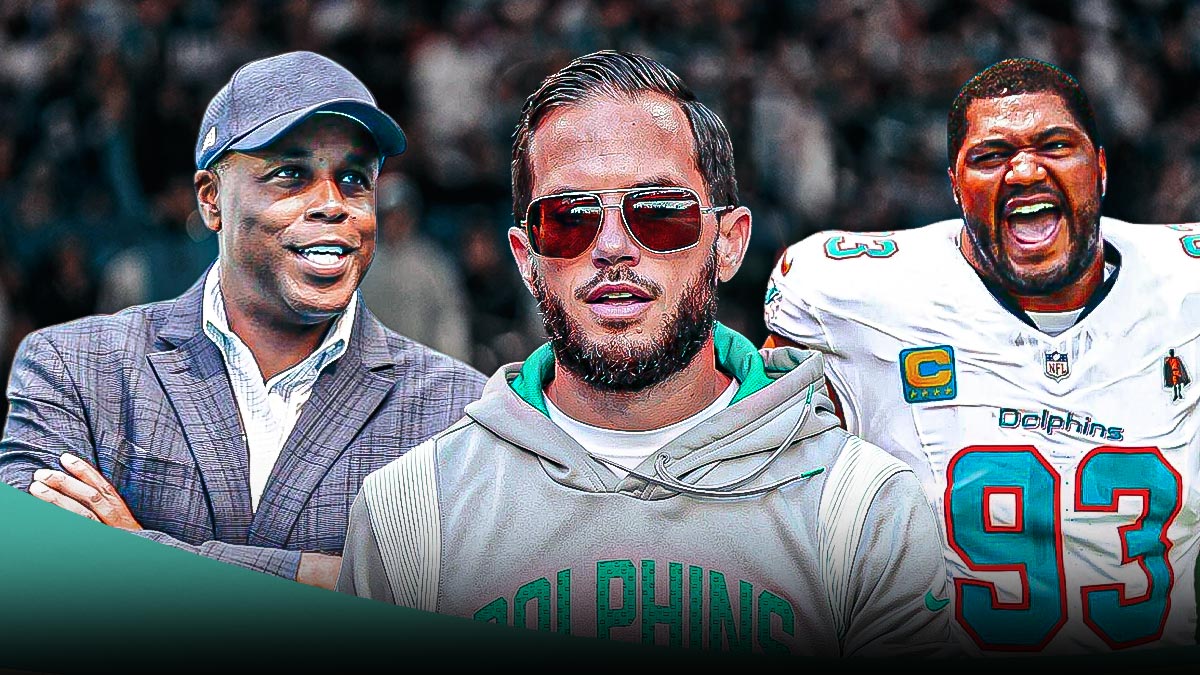 Dolphins GM Chris Grier, HC Mike McDaniel, DT Calais Campbell