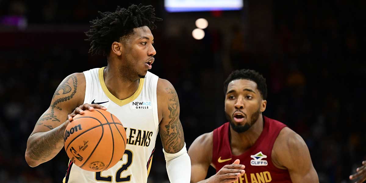 New Orleans Pelicans guard Elfrid Payton (22) brings the ball up court during the second half against the Cleveland Cavaliers at Rocket Mortgage FieldHouse. 