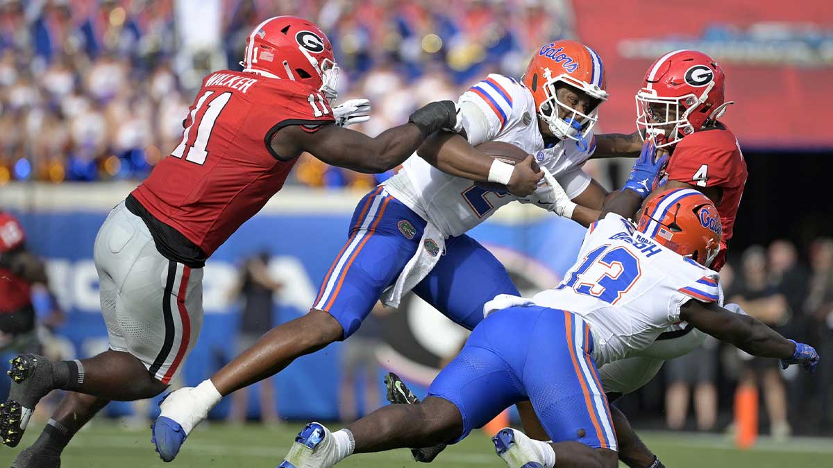 Florida football's DJ Lagway carted off with injury vs