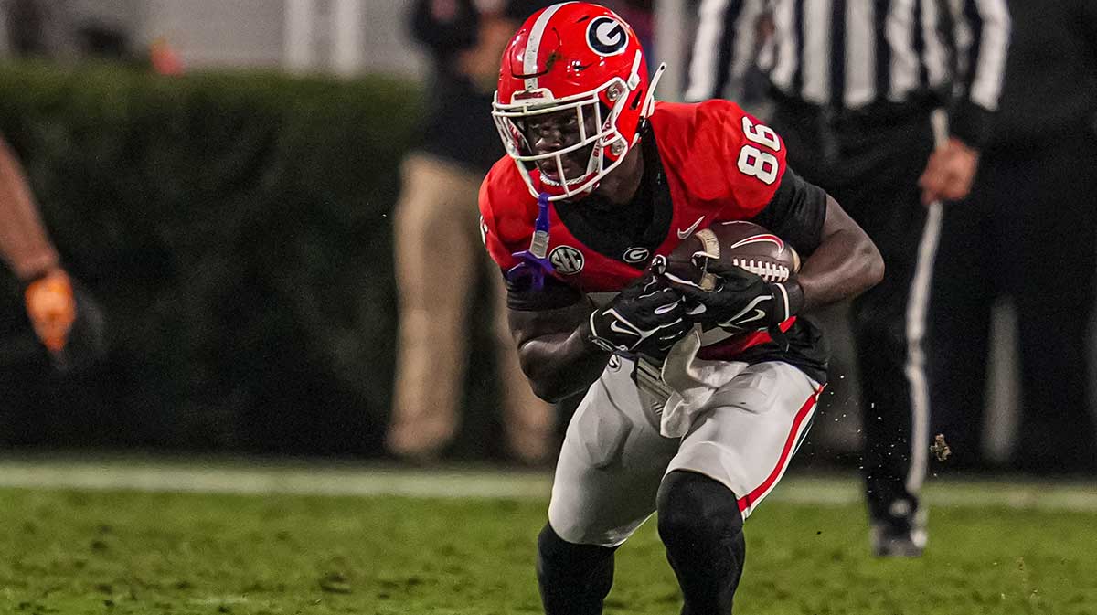 Nov 16, 2024; Athens, Georgia, USA; Georgia Bulldogs wide receiver Dillon Bell (86) runs against the Tennessee Volunteers during the first quarter at Sanford Stadium