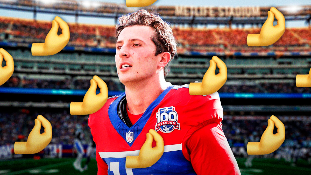 Giants' Tommy DeVito surrounded by 🤌 pinched fingers emojis