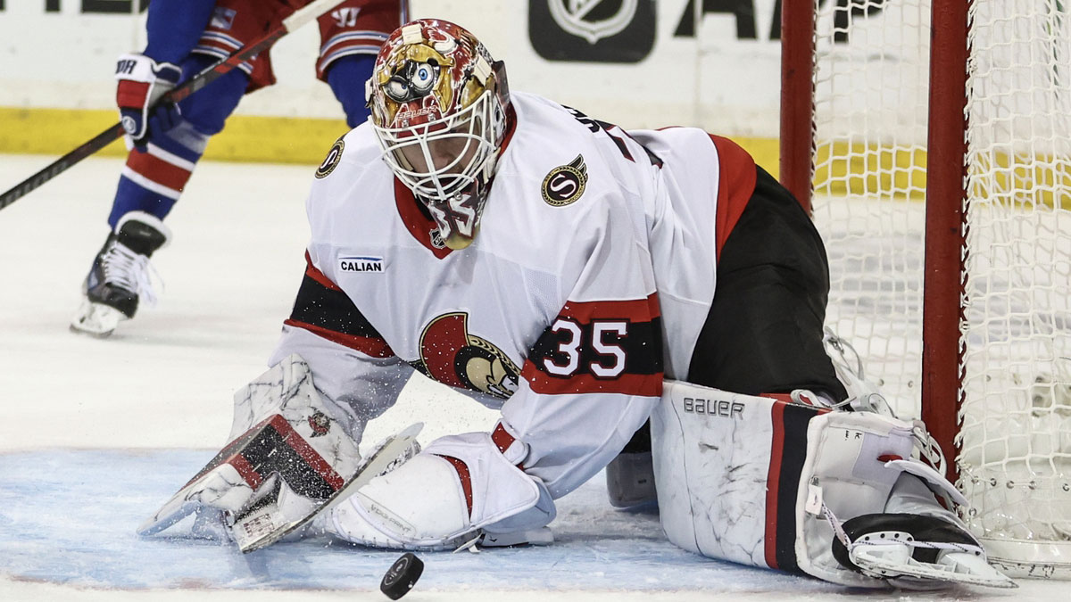 Ottawa Senators goaltender Linus Ullmark (35) makes a save on a shot on goal attempt in the second period against the New York Rangers at Madison Square Garden. NHL Power Rankings