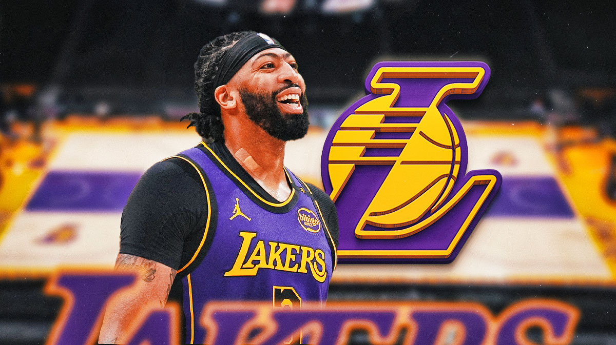Lakers Anthony Davis with Los Angeles Lakers logo