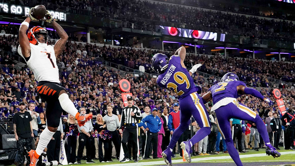 Cincinnati Bengals wide receiver Ja’Marr Chase (1) makes a fourth quarter touchdown catch against the Baltimore Ravens at M&T Bank Stadium.