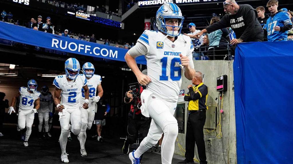 Detroit Lions quarterback Jared Goff (16) takes the field for warm up before the game between Indianapolis Colts and Detroit Lions at Lucas Oil Stadium on Sunday, Nov. 24, 2024.
