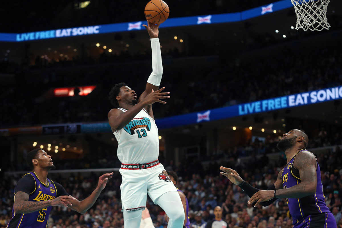 Memphis Grizzlies Next Jaren Jackson Jr. (13) shoots during the second half against Los Angeles Lakers in Fedekforum.