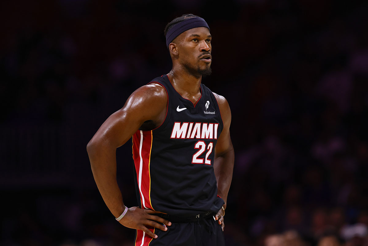 Miami Heat forward Jimmy Butler (22) watches against the New York Knicks during the second quarter at Kaseya Center. 