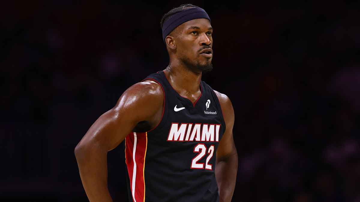 Miami Heat forward Jimmy Butler (22) looks on against the New York Knicks during the second quarter at Kaseya Center.