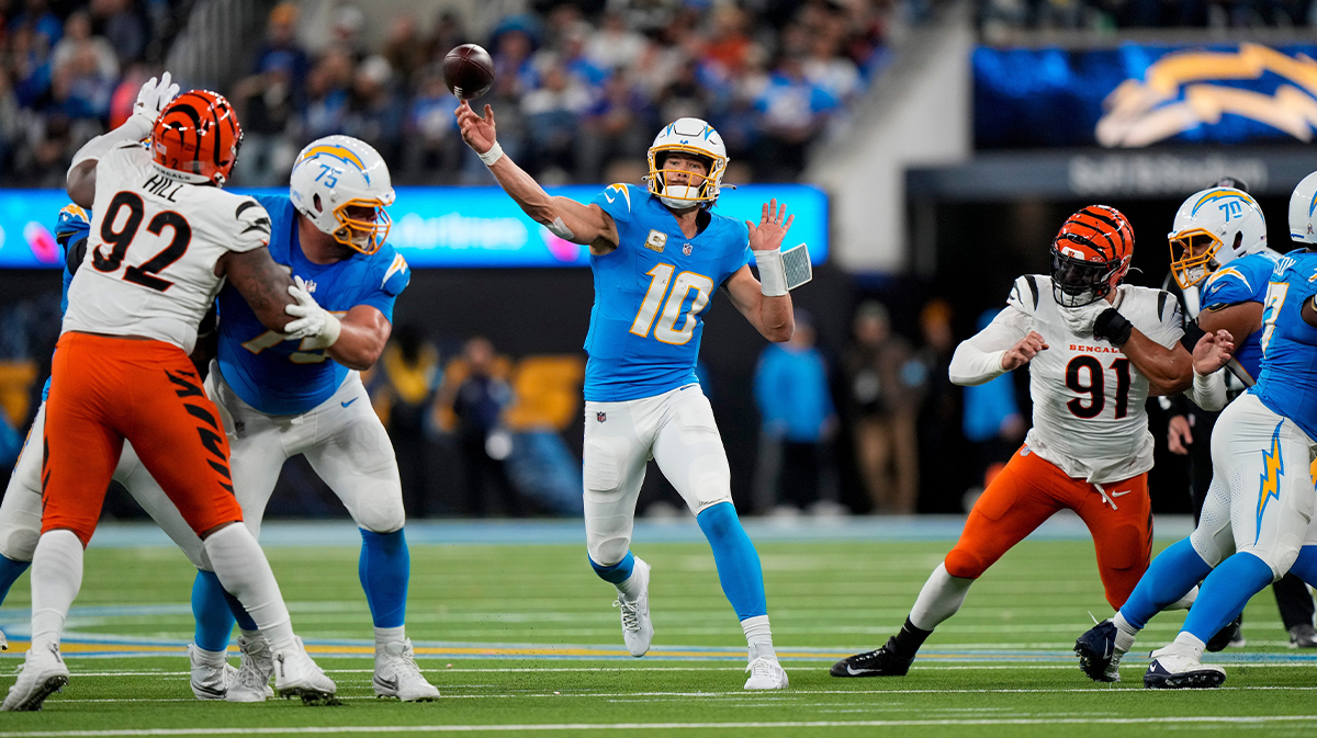 Los Angeles Chargers quarterback Justin Herbert (10) throws a pass in the second quarter of the NFL Week 11 game between the Los Angeles Chargers and the Cincinnati Bengals at SoFi Stadium in Inglewood, Calif., on Sunday, Nov. 17, 2024. The Chargers led 24-6 at halftime.