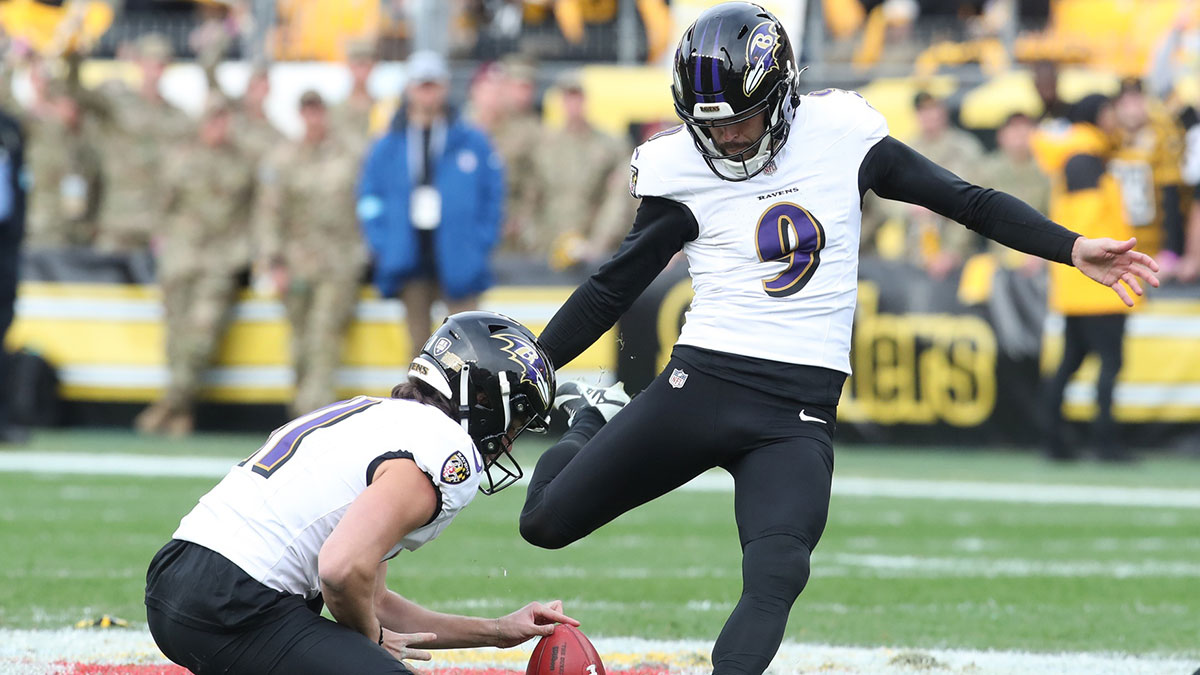 Baltimore Ravens place kicker Justin Tucker (9) kicks a field goal against the Pittsburgh Steelers during the third quarter at Acrisure Stadium.