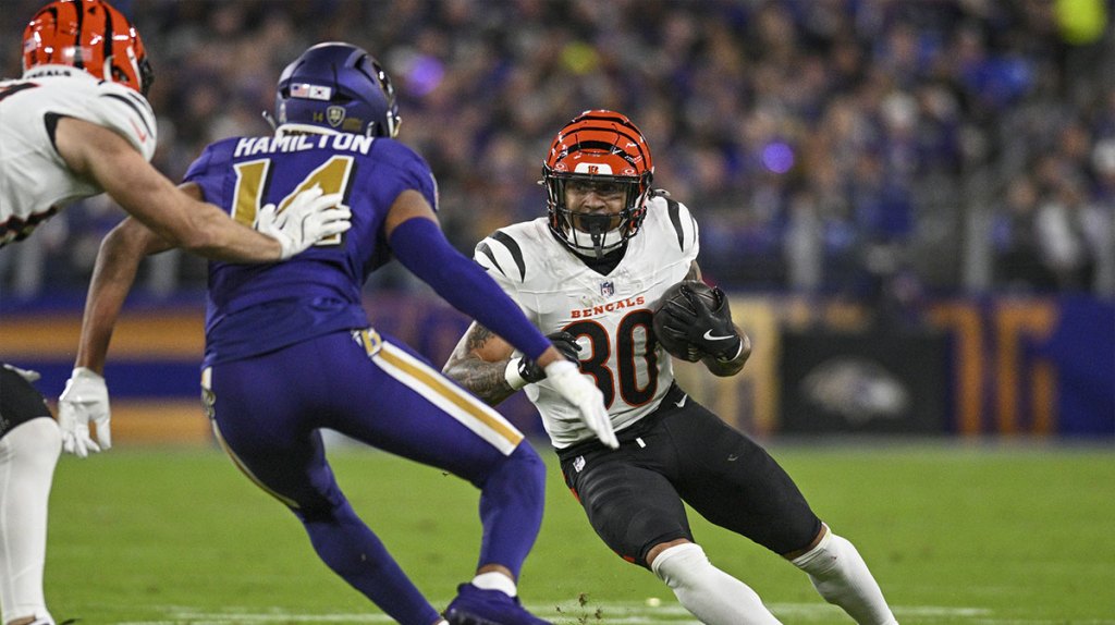 Cincinnati Bengals running back Chase Brown (30) cuts in front of Baltimore Ravens safety Kyle Hamilton (14) during the first quarter at M&T Bank Stadium. 