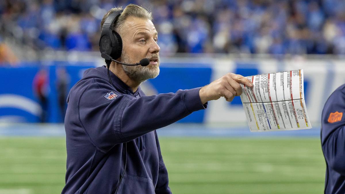 Chicago Bears head coach Matt Eberflus on the sidelines during the second half against the Detroit Lions at Ford Field.