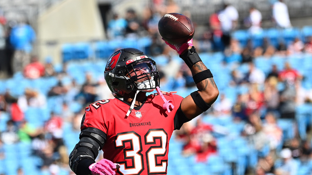 Tampa Bay Buccaneers safety Mike Edwards (32) before the game at Bank of America Stadium.