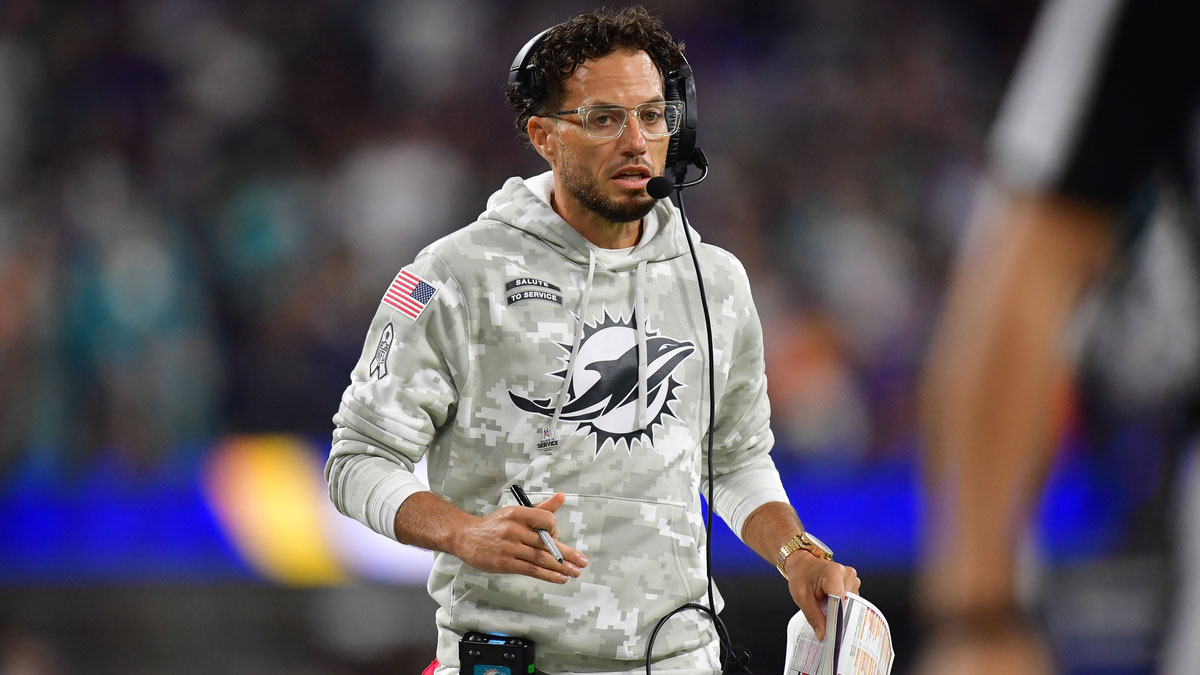 Miami Dolphins head coach Mike McDaniel watches game action against the Los Angeles Rams during the second half at SoFi Stadium.
