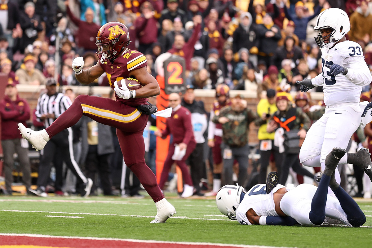 Minnesota Golden Gophers running back Marcus Major (24) runs for a touchdown against the Penn State Nittany Lions during the first quarter at Huntington Bank Stadium