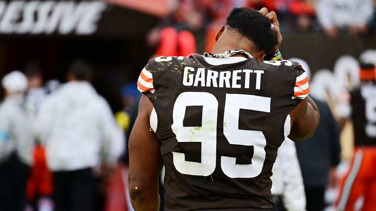 Cleveland Browns defensive end Myles Garrett (95) walks off the field after the Browns lost to the Los Angeles Chargers at Huntington Bank Field. The Browns will face the Steelers on Week 12.